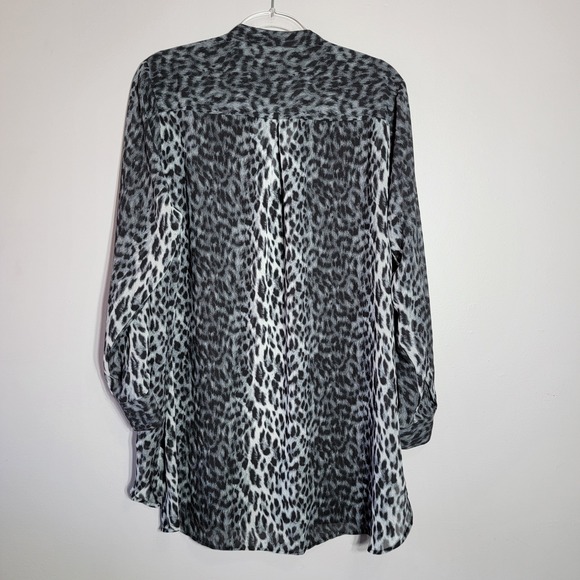 Belle Kim Gravel Leopard Tunic Top Plus Size 1X‎ Gray Lined Long Sleeve Pullover - Picture 3 of 6